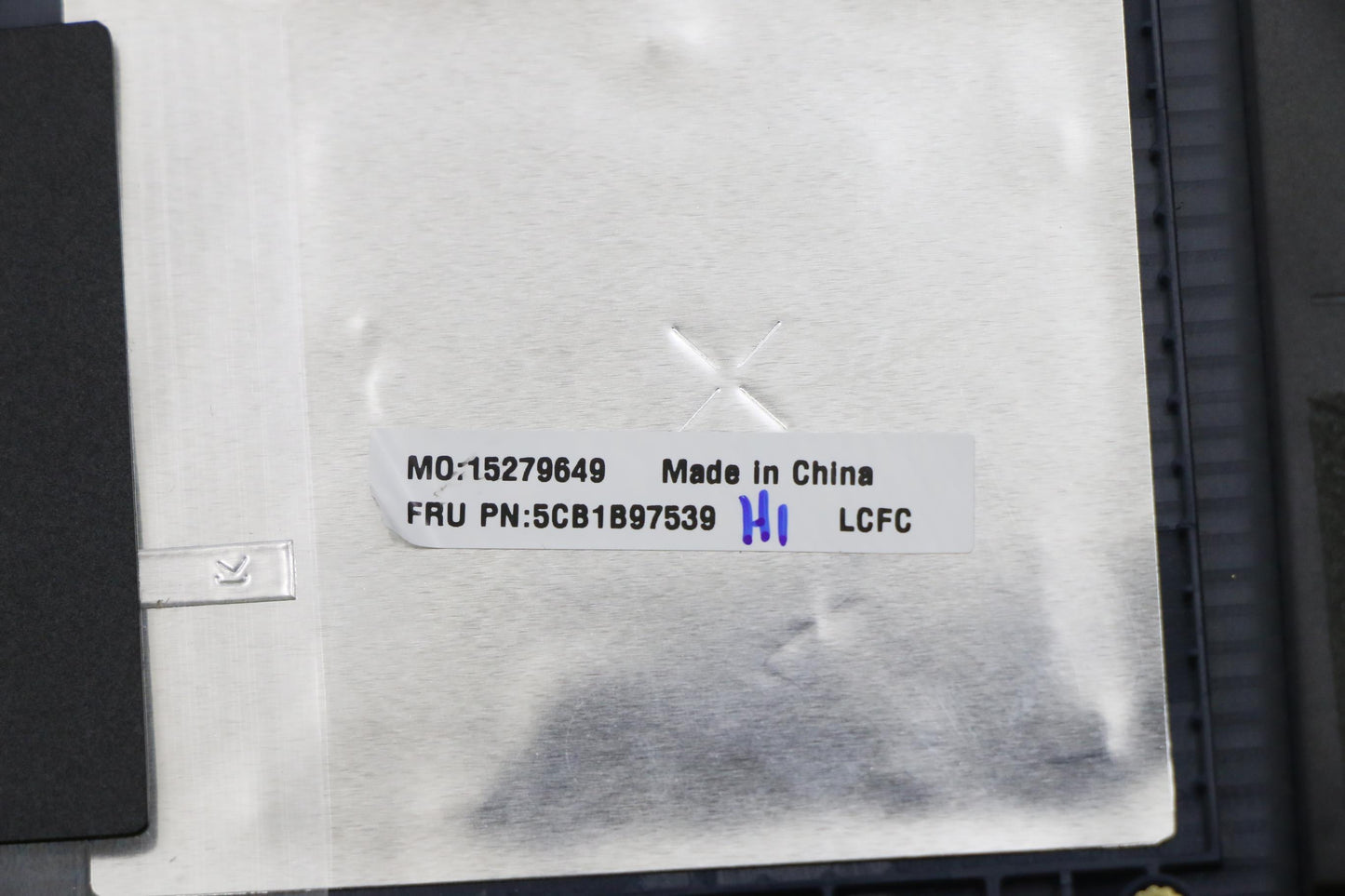 Lenovo Cover Upper Case Asm_Sws L82H9 - 5CB1B97539