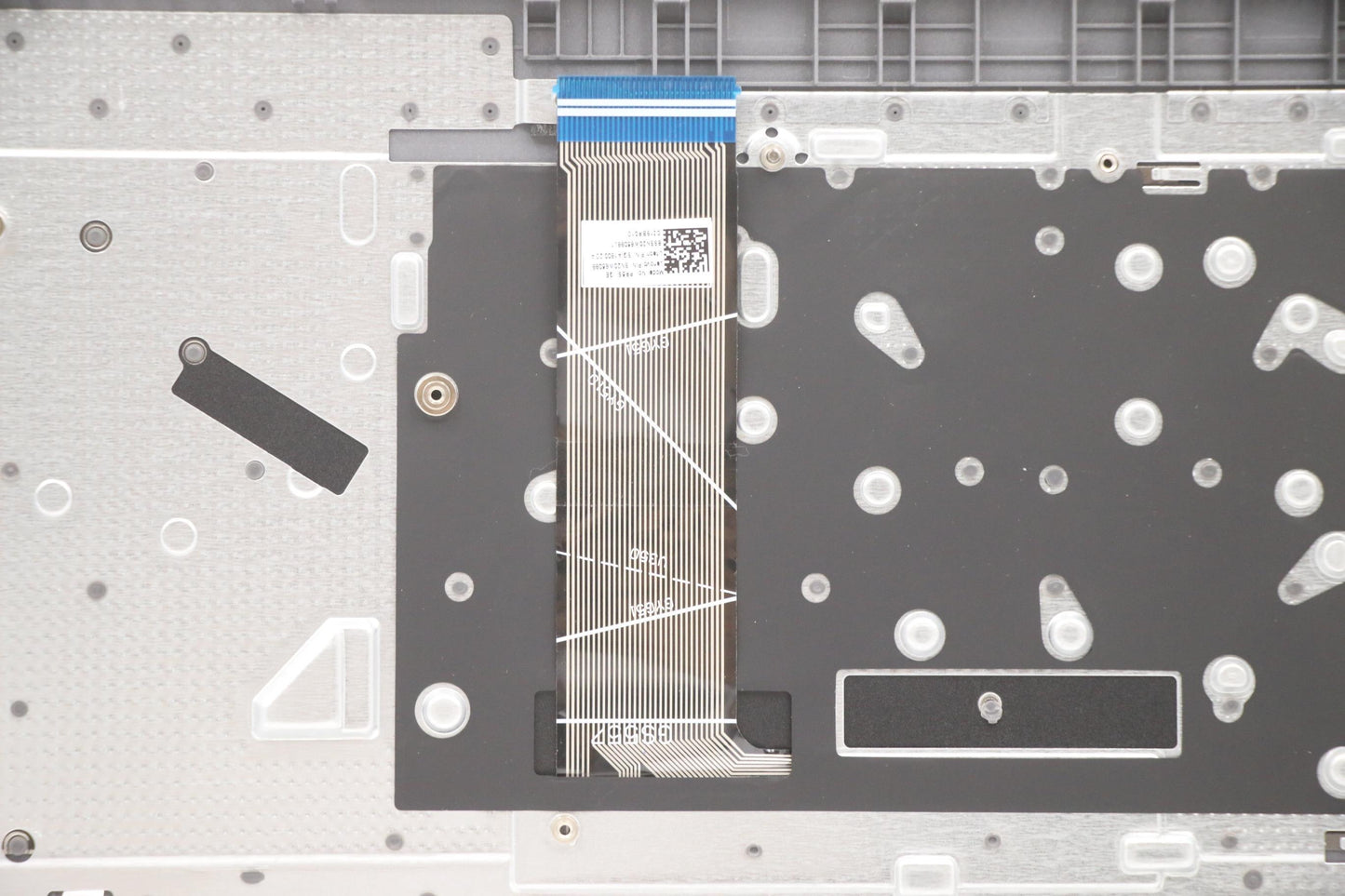 Lenovo Cover Upper Case Asm_Ger L82H9 - 5CB1B97563