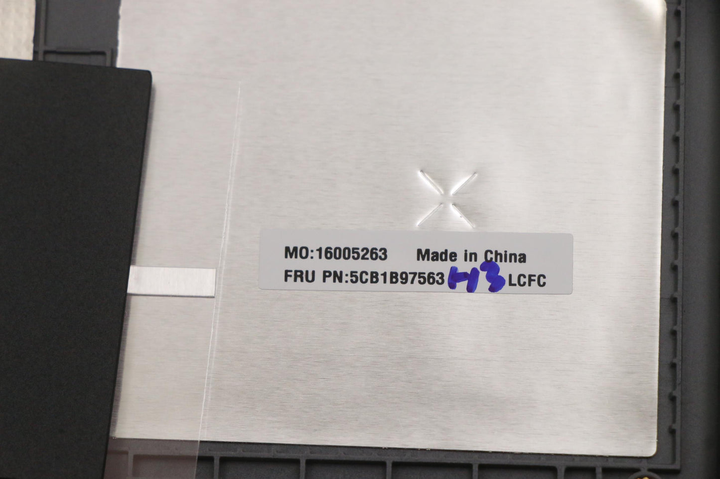 Lenovo Cover Upper Case Asm_Ger L82H9 - 5CB1B97563