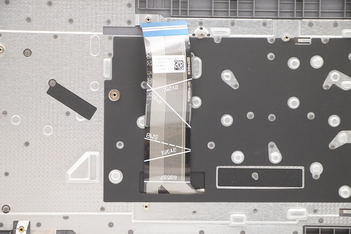 Lenovo Cover Upper Case Asm_Thai L82H - 5CB1B97572