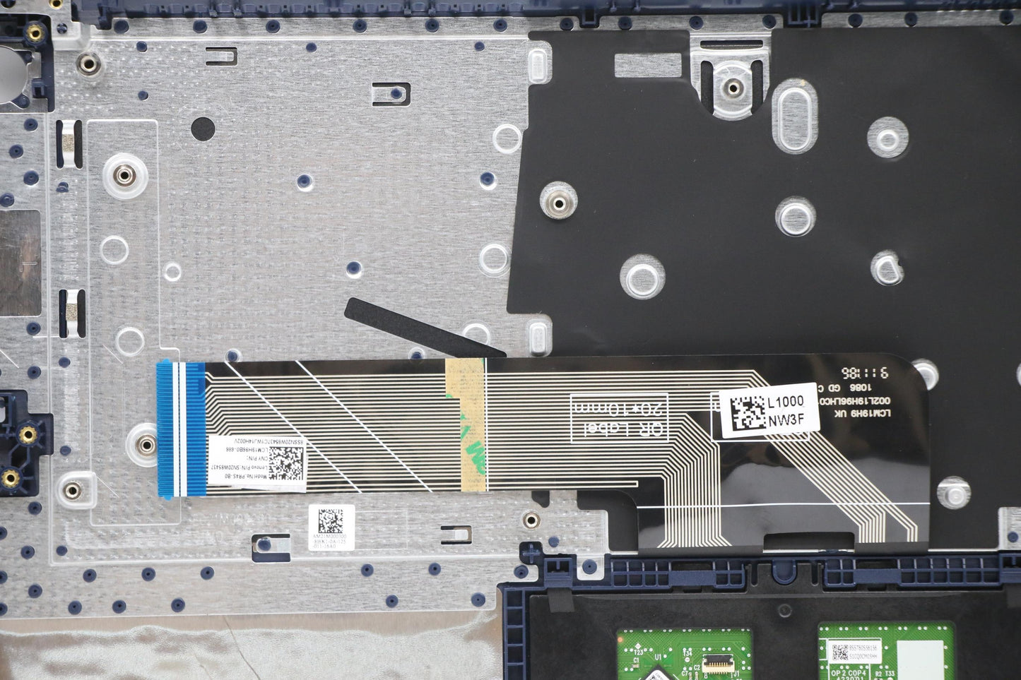 Lenovo Cover Upper Case Asm_Bel L82H7 - 5CB1B97667