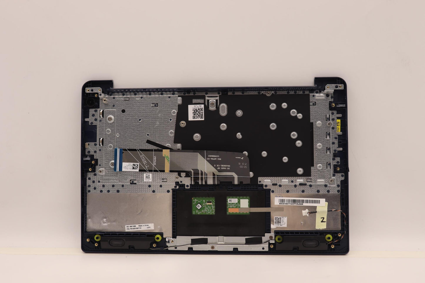 Lenovo Cover Upper Case Asm_Ita L82H7 - 5CB1B97712
