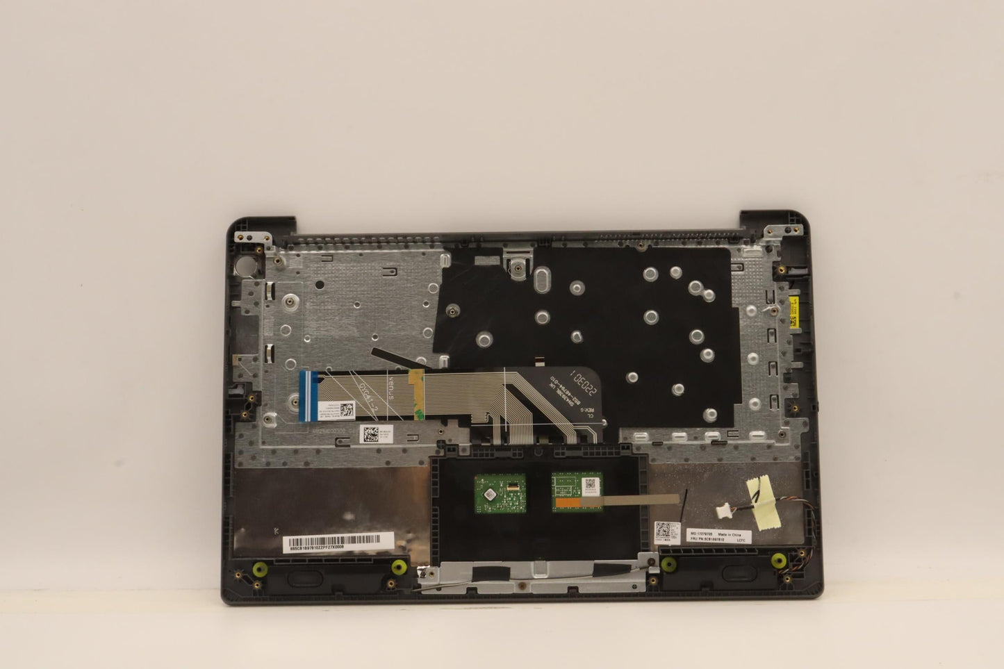 Lenovo Cover Upper Case Asm_La Spa L8 - 5CB1B97810