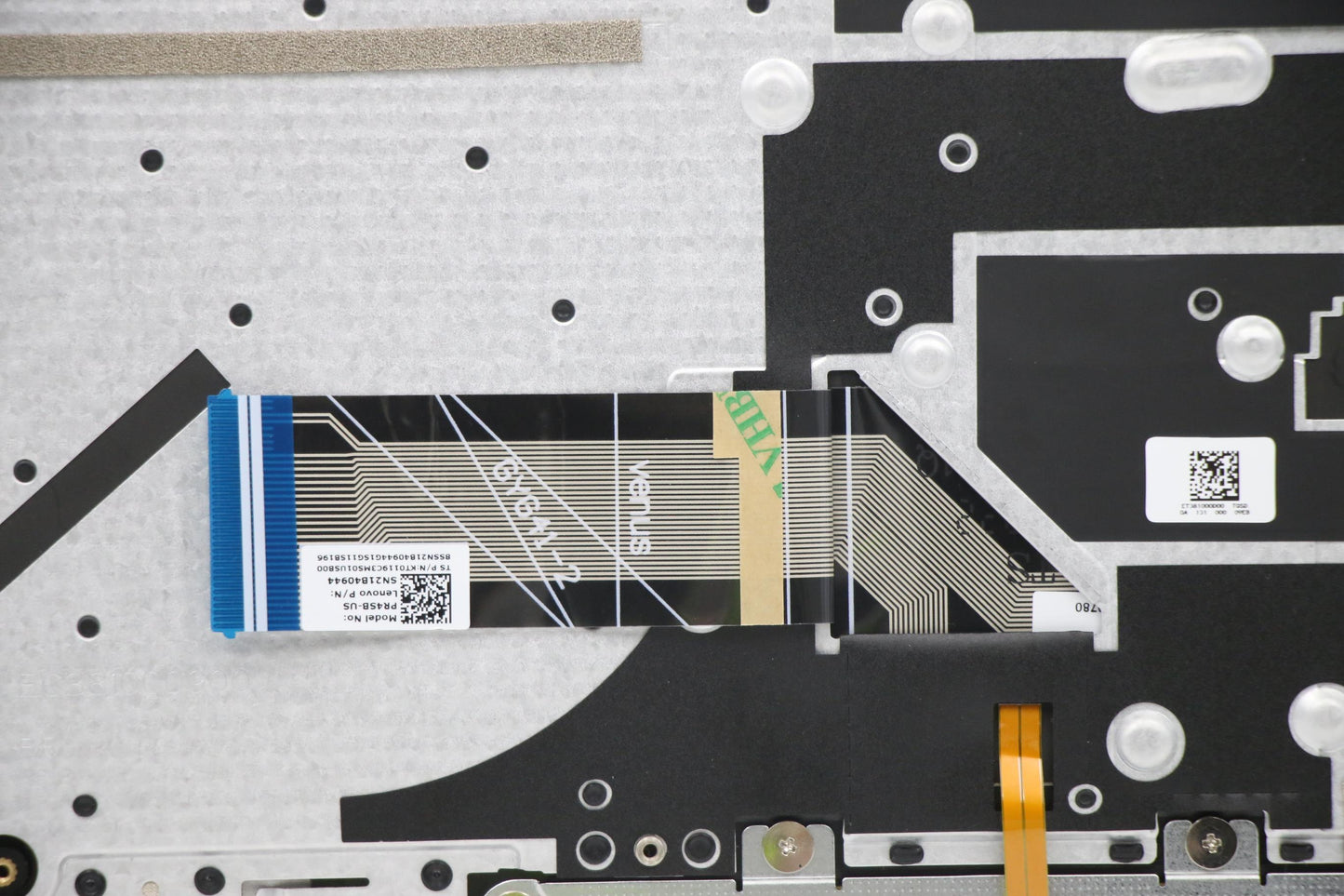 Lenovo Cover Uppercaseasm_Eng C82L3 S - 5CB1C04881