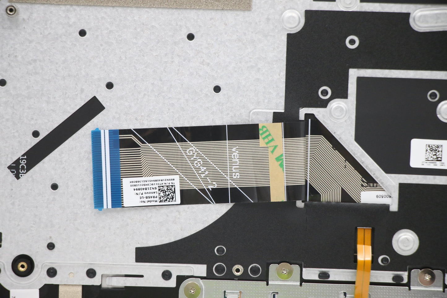 Lenovo Cover Uppercaseasm_Euro Eng C8 - 5CB1C04883
