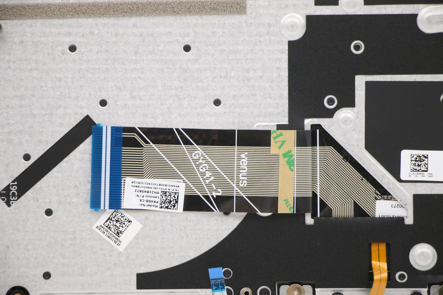 Lenovo Cover Uppercaseasm_Cze/Slk C82 - 5CB1C04909