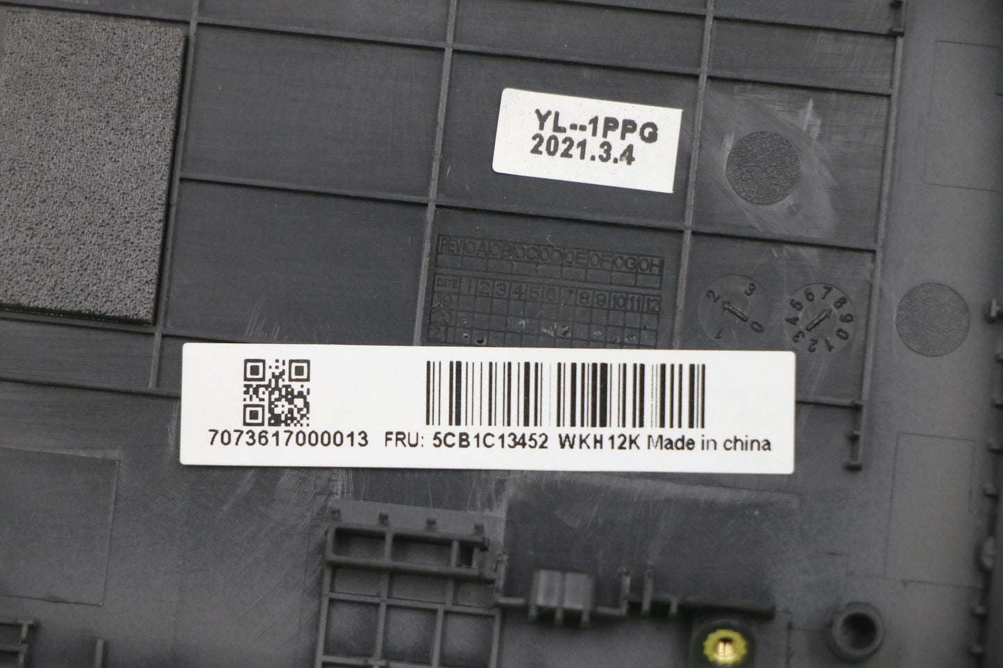 Lenovo Cover Upper C82Lm Pl_Blkd Nfp - 5CB1C13452