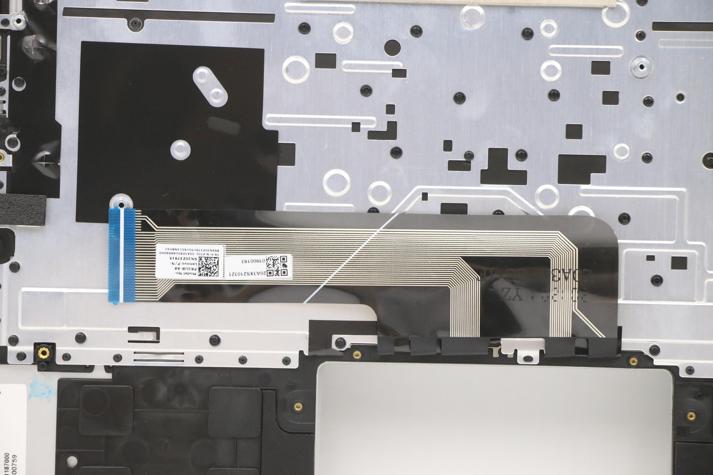 Lenovo Cover Upper Case Asm_Ara H 82C - 5CB1C14977
