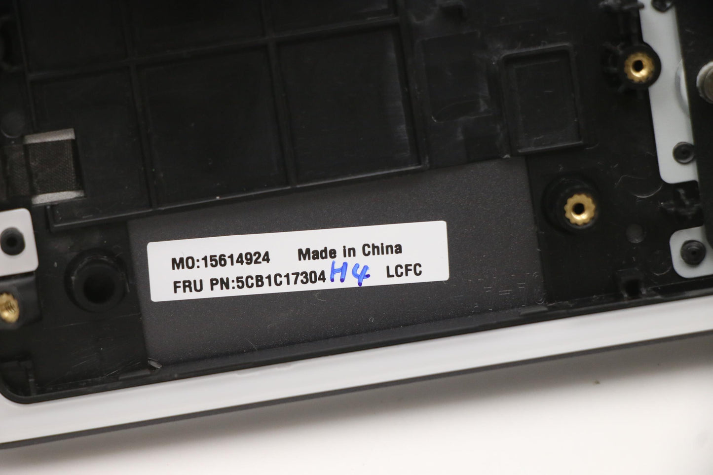 Lenovo Cover Upper Case Asm_Ara L82M0 - 5CB1C17304
