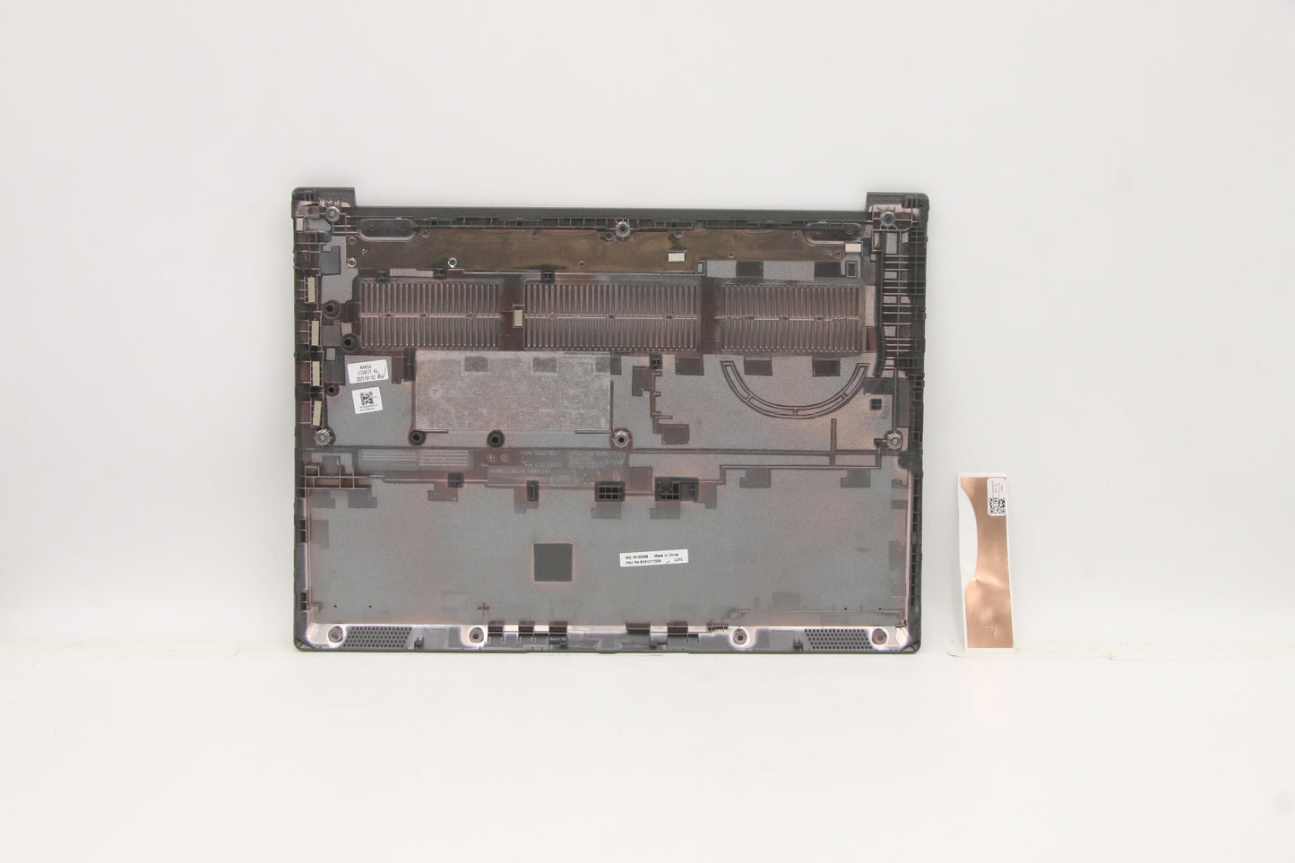 Lenovo Cover Lower Case L 82Na Ig Nsp - 5CB1C17339