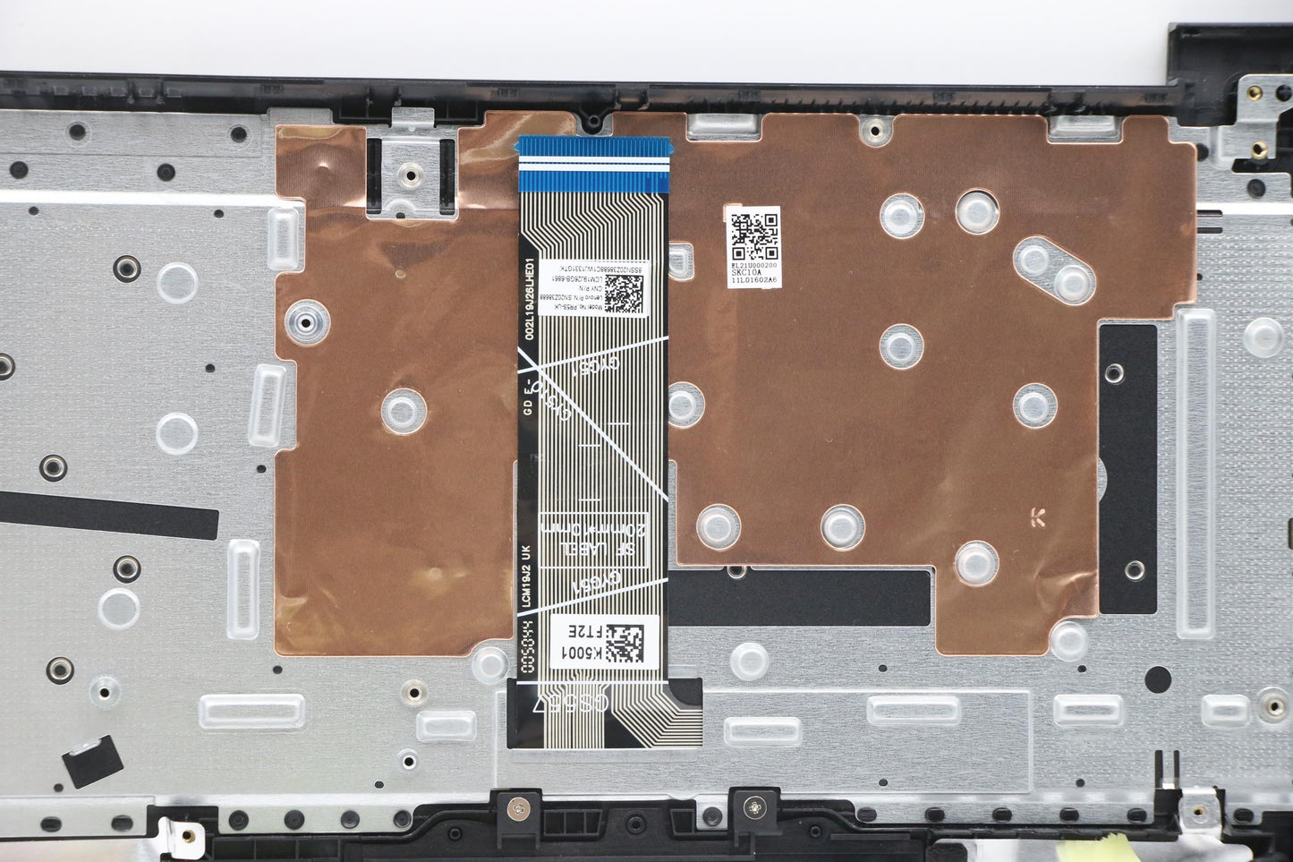 Lenovo Cover Upper Case Asm_Uke L82Kd - 5CB1C18851