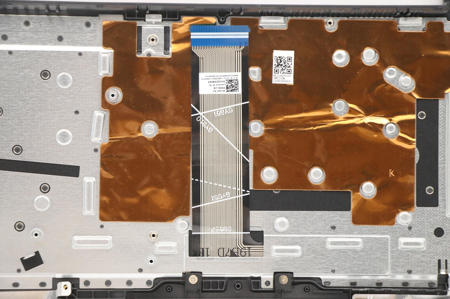 Lenovo Cover Upper Case Asm_Eng L82Kd - 5CB1C18859