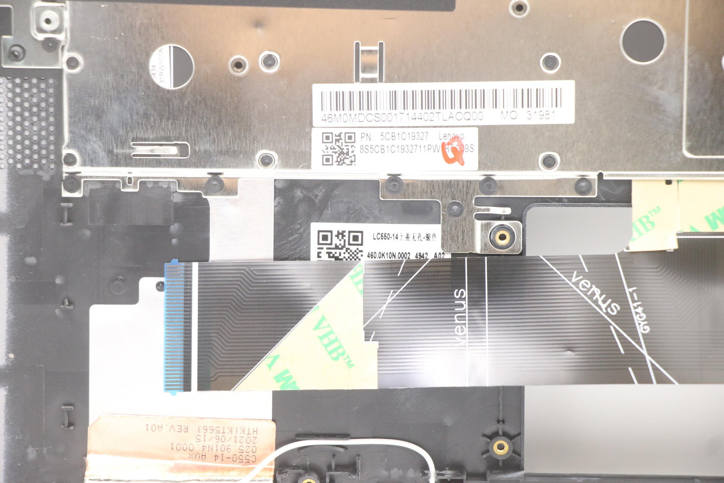 Lenovo Cover Upper Case Asm_Ti W 82Hu - 5CB1C19327