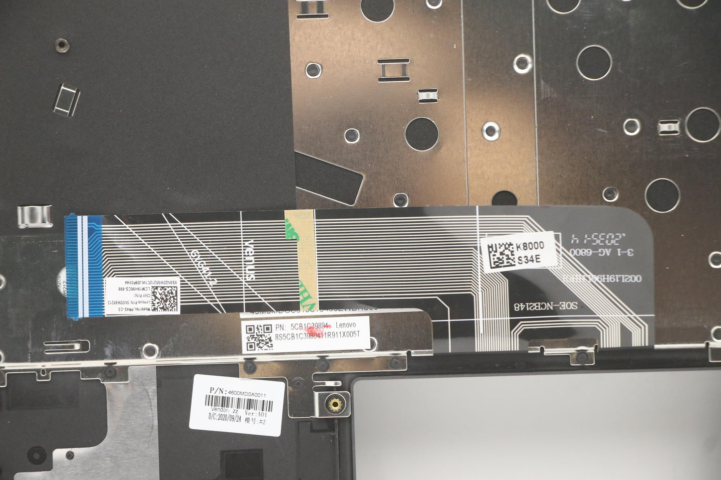 Lenovo Cover Upper Case Asm_Cz-Sk W82 - 5CB1C39894