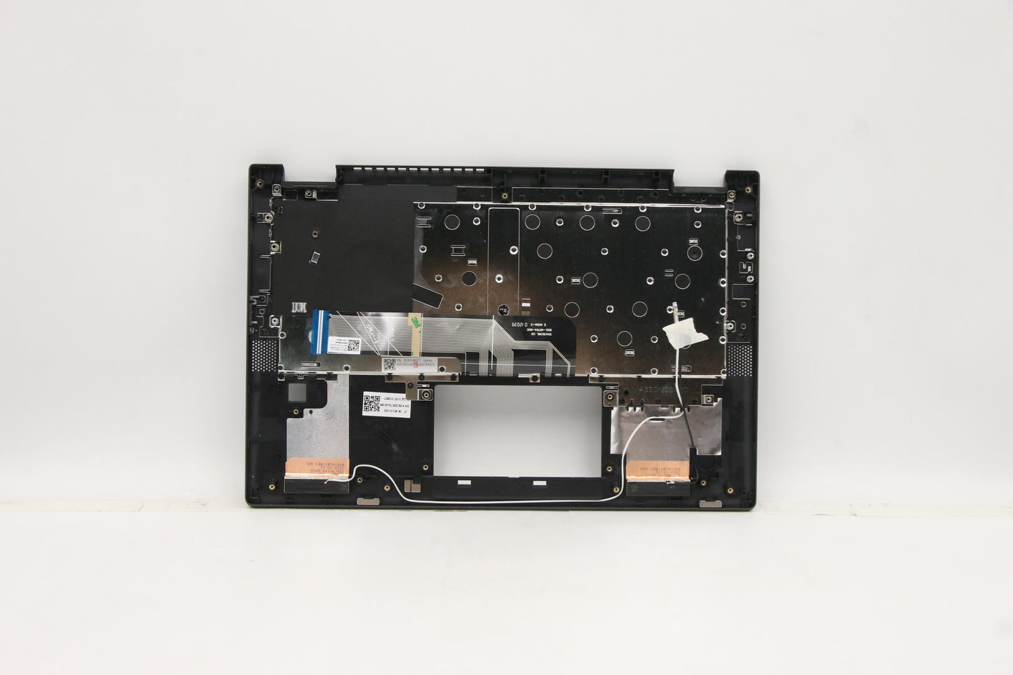 Lenovo Cover Upper Case Asm_Ar-E W 82 - 5CB1C48273