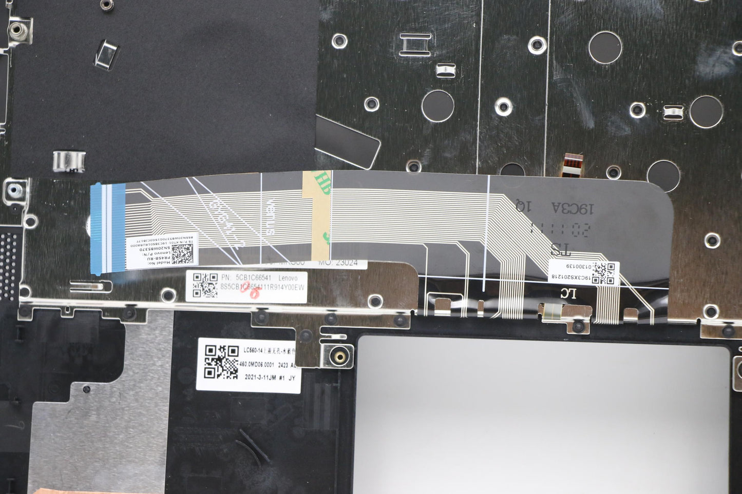 Lenovo Cover Upper Case Asm_Rus W 82H - 5CB1C66541