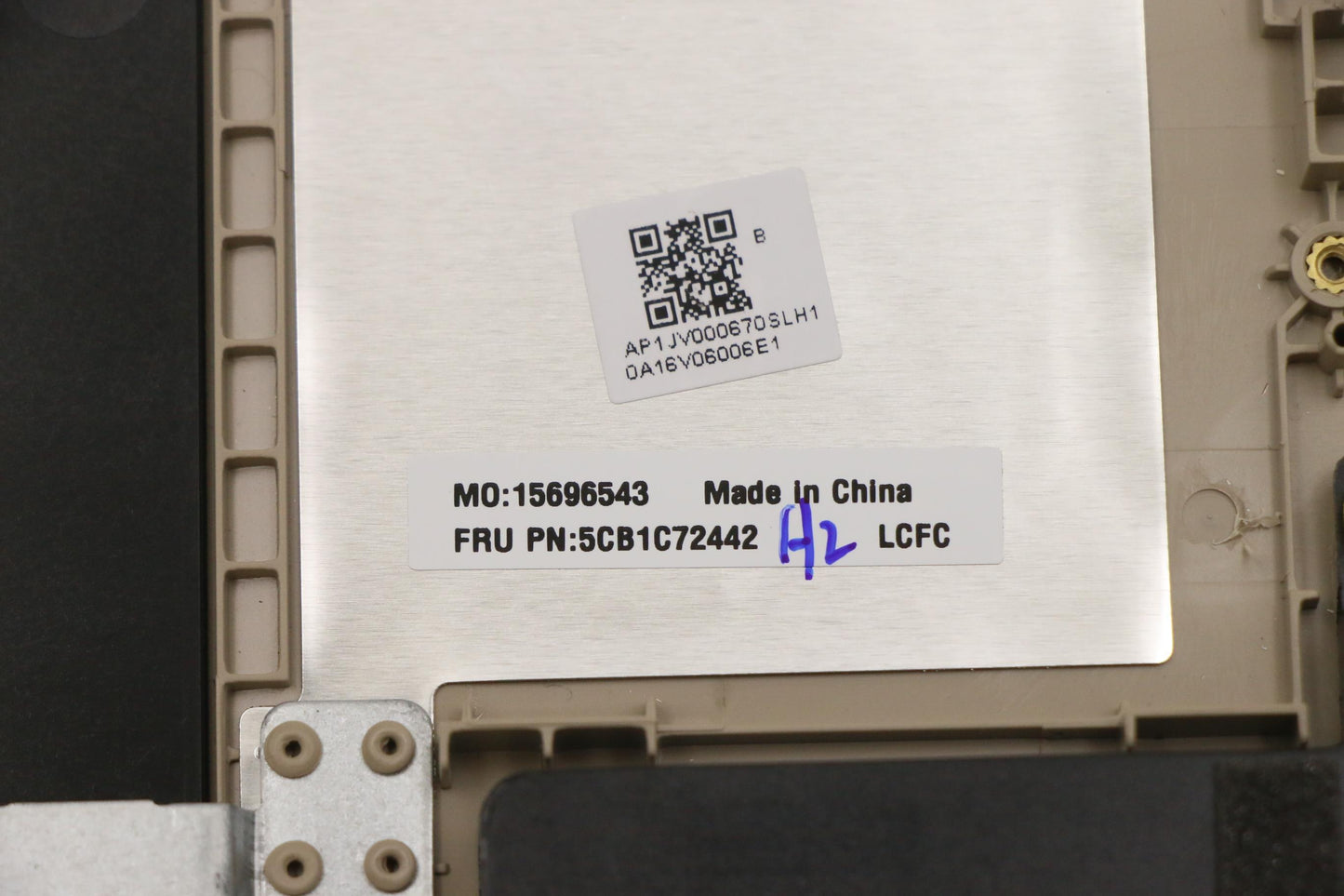 Lenovo Cover Upper Case Asm_Eng L81X8 - 5CB1C72442
