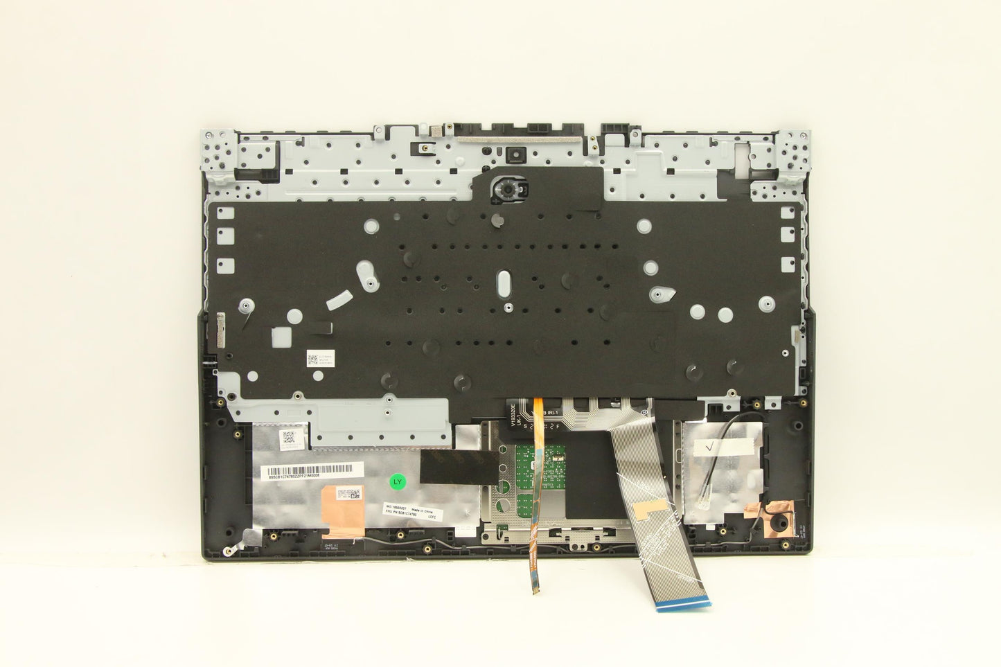Lenovo Cover Upper Case Asm_Ger L82Ju - 5CB1C74780
