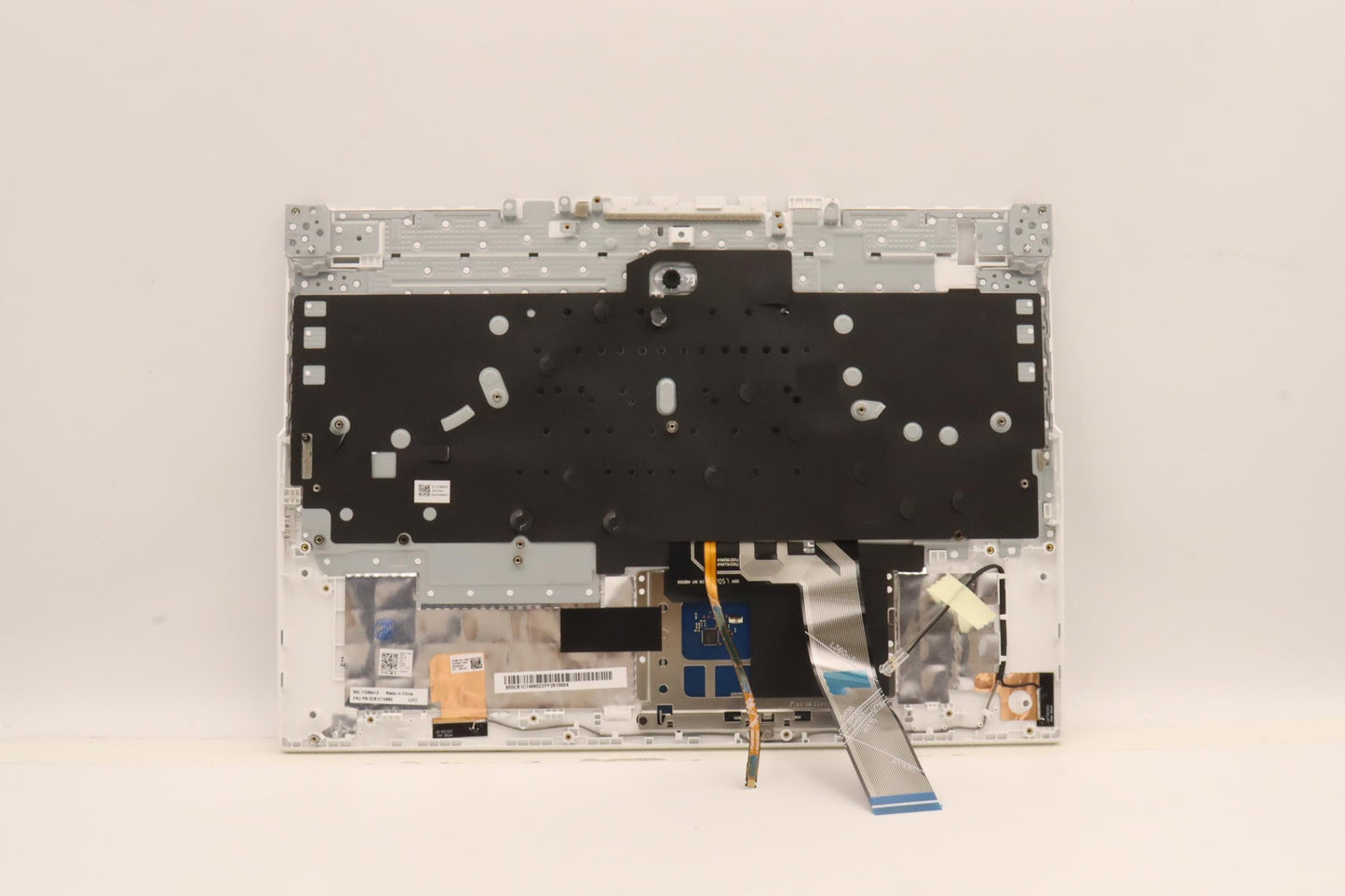 Lenovo Cover Upper Case Asm_Hun L82Ju - 5CB1C74880