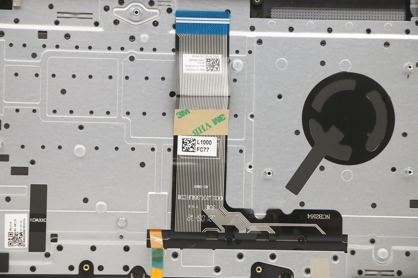 Lenovo Cover Upper Case Asm_Bel H 82L - 5CB1C74902