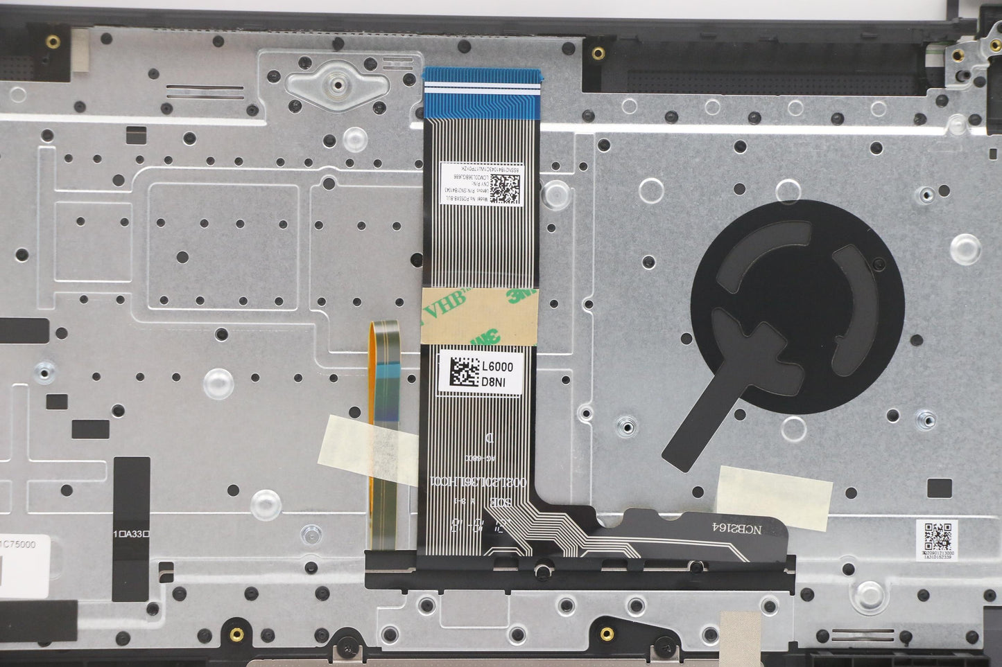 Lenovo Cover Upper Case Asm_Bul H82L5 - 5CB1C75000