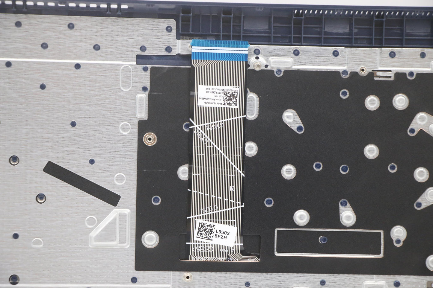 Lenovo Cover Upper Case Asm_Spa L82Kv - 5CB1C75047