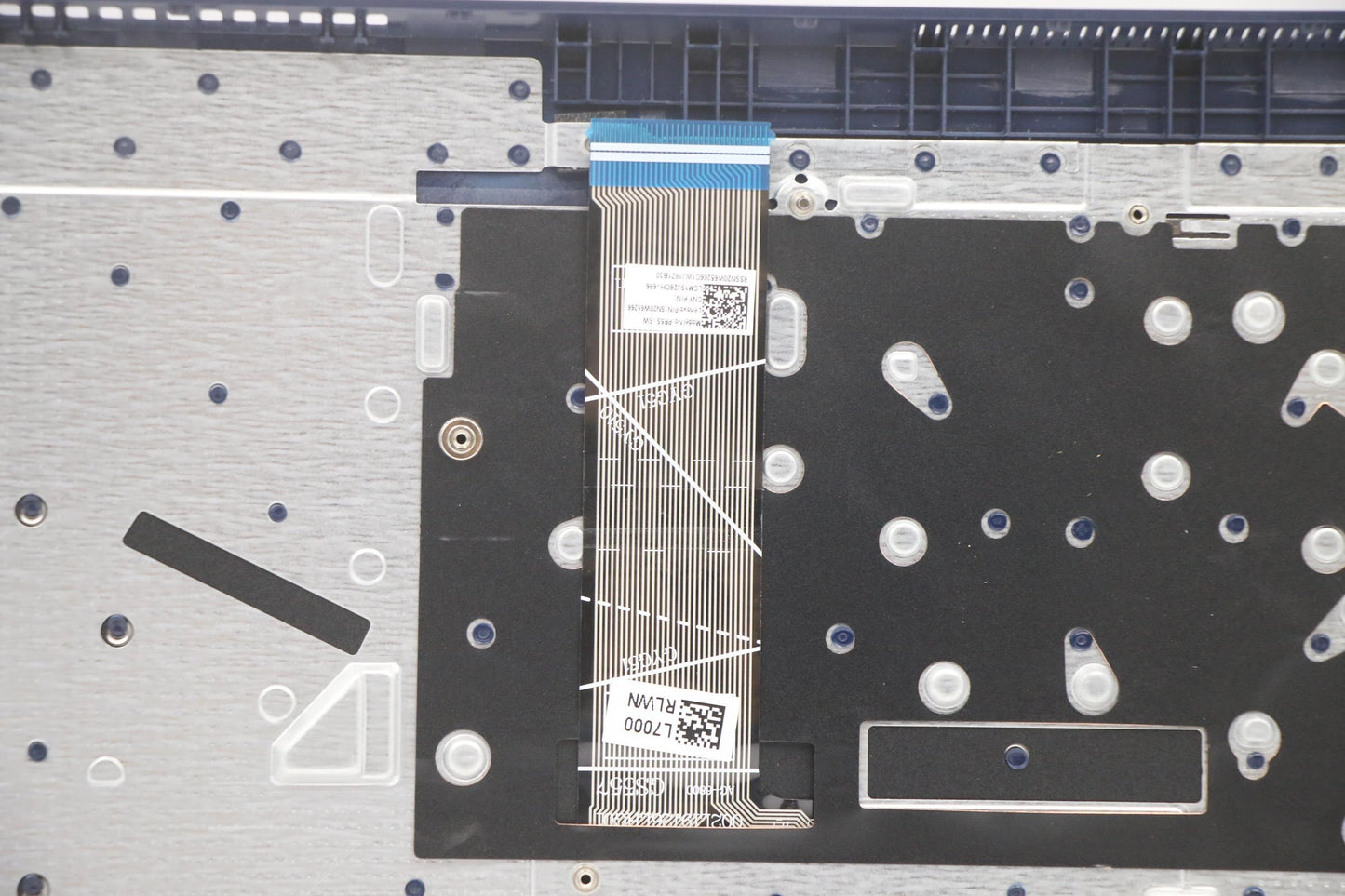Lenovo Cover Upper Case Asm_Sws L82Kv - 5CB1C75048