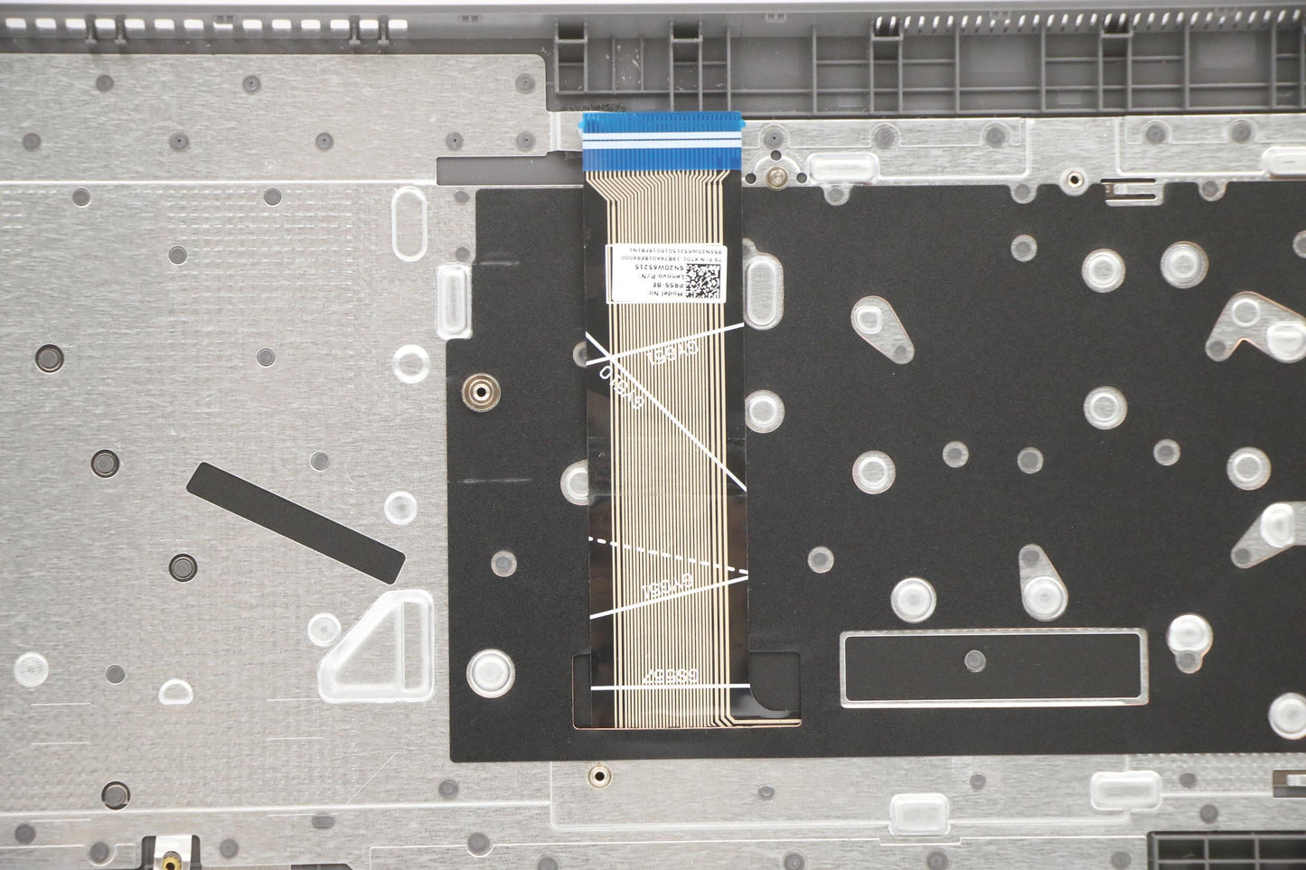 Lenovo Cover Upper Case Asm_Bel L82Kv - 5CB1C75089