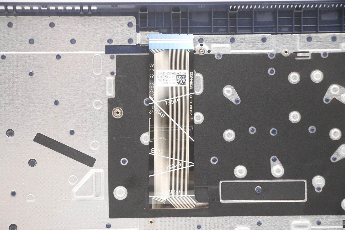 Lenovo Cover Upper Case Asm_Thai L82K - 5CB1C75112