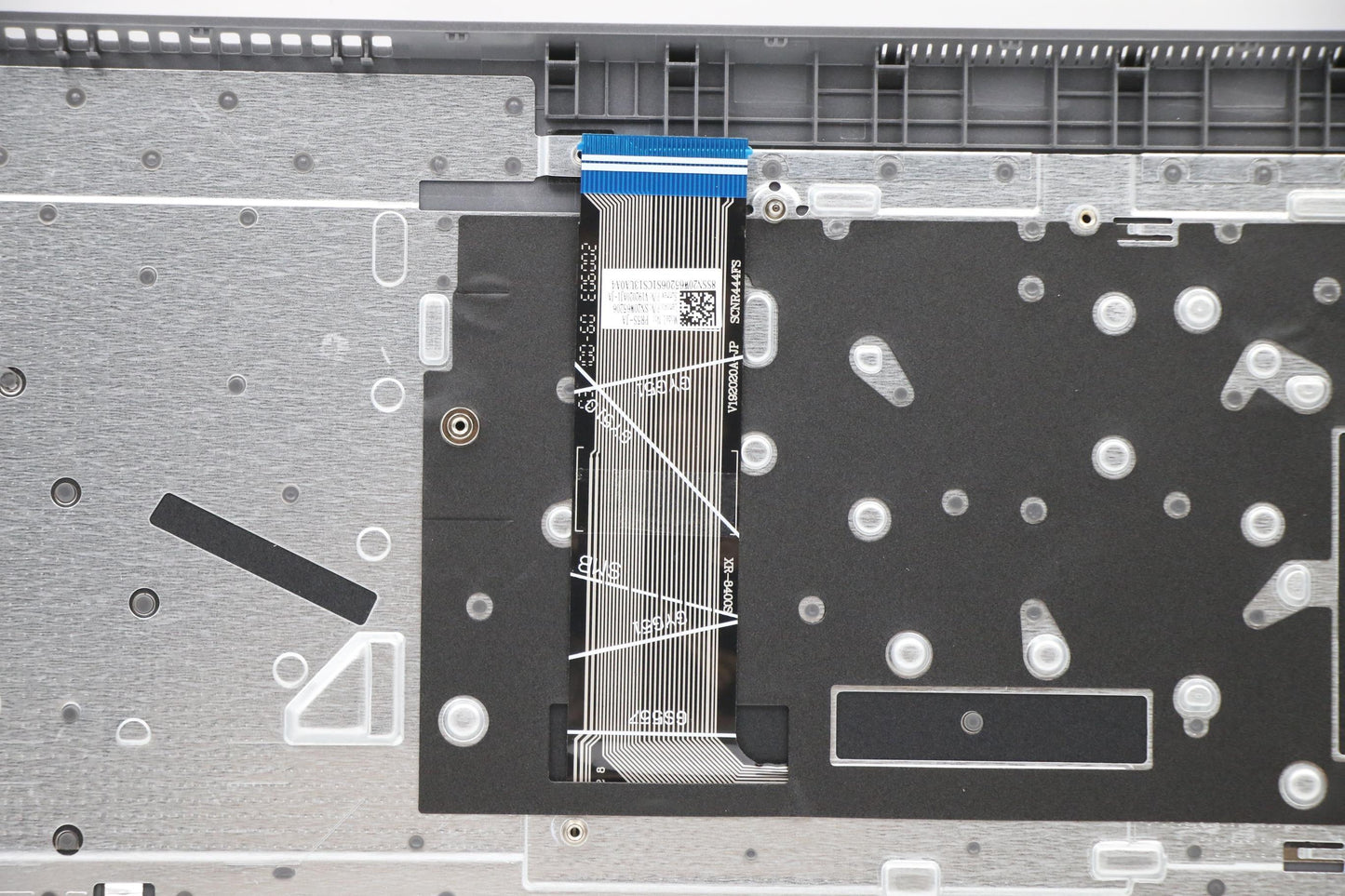 Lenovo Cover Upper Case Asm_Jpn L82Kv - 5CB1C75744