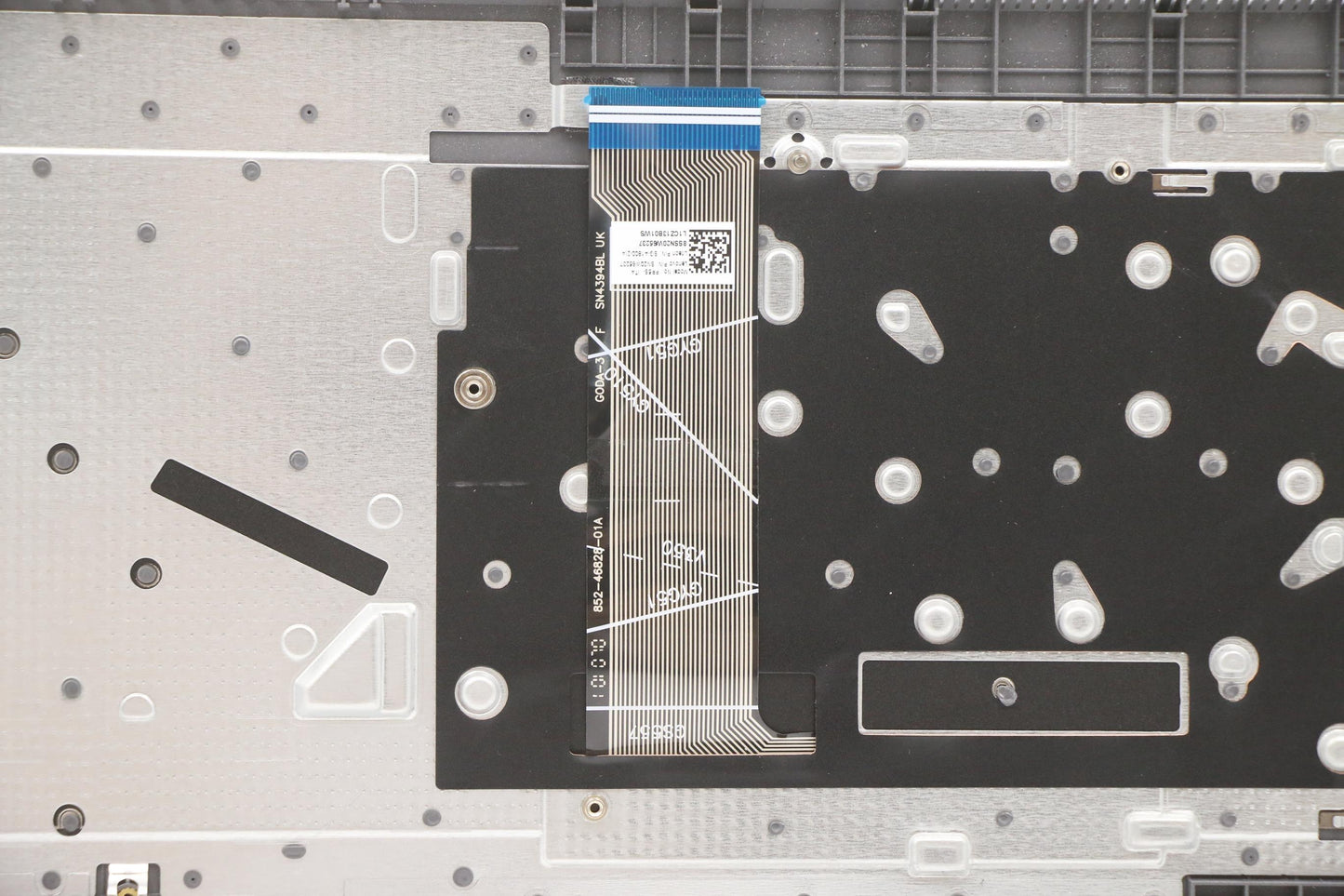Lenovo Cover Upper Case Asm_Ita L82Kv - 5CB1C75745