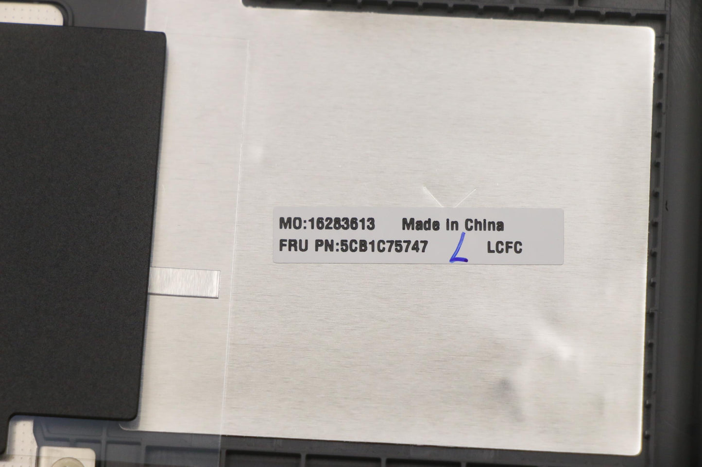 Lenovo Cover Upper Case Asm_Hun L82Kv - 5CB1C75747