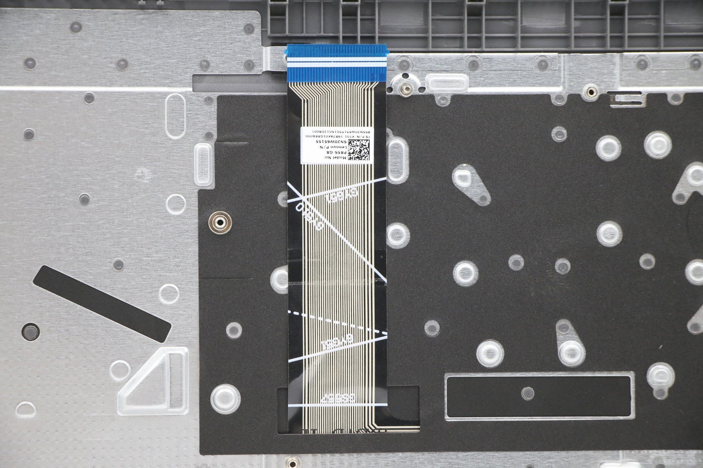 Lenovo Cover Upper Case Asm_Ger L82Kv - 5CB1C75750