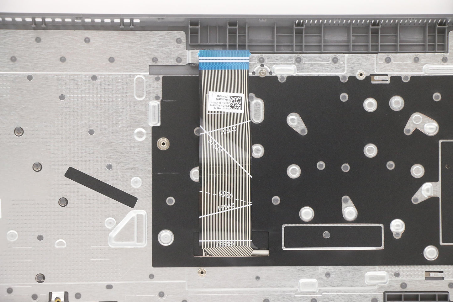 Lenovo Cover Upper Case Asm_Tc L82Kv - 5CB1C75758