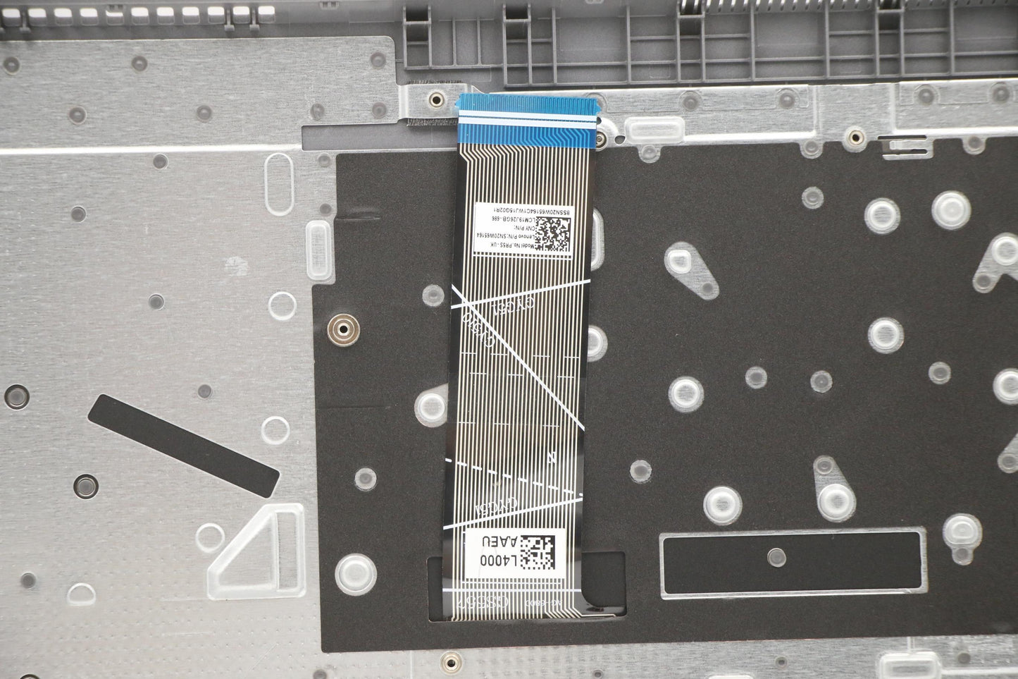 Lenovo Cover Upper Case Asm_Uke L82Kv - 5CB1C81074