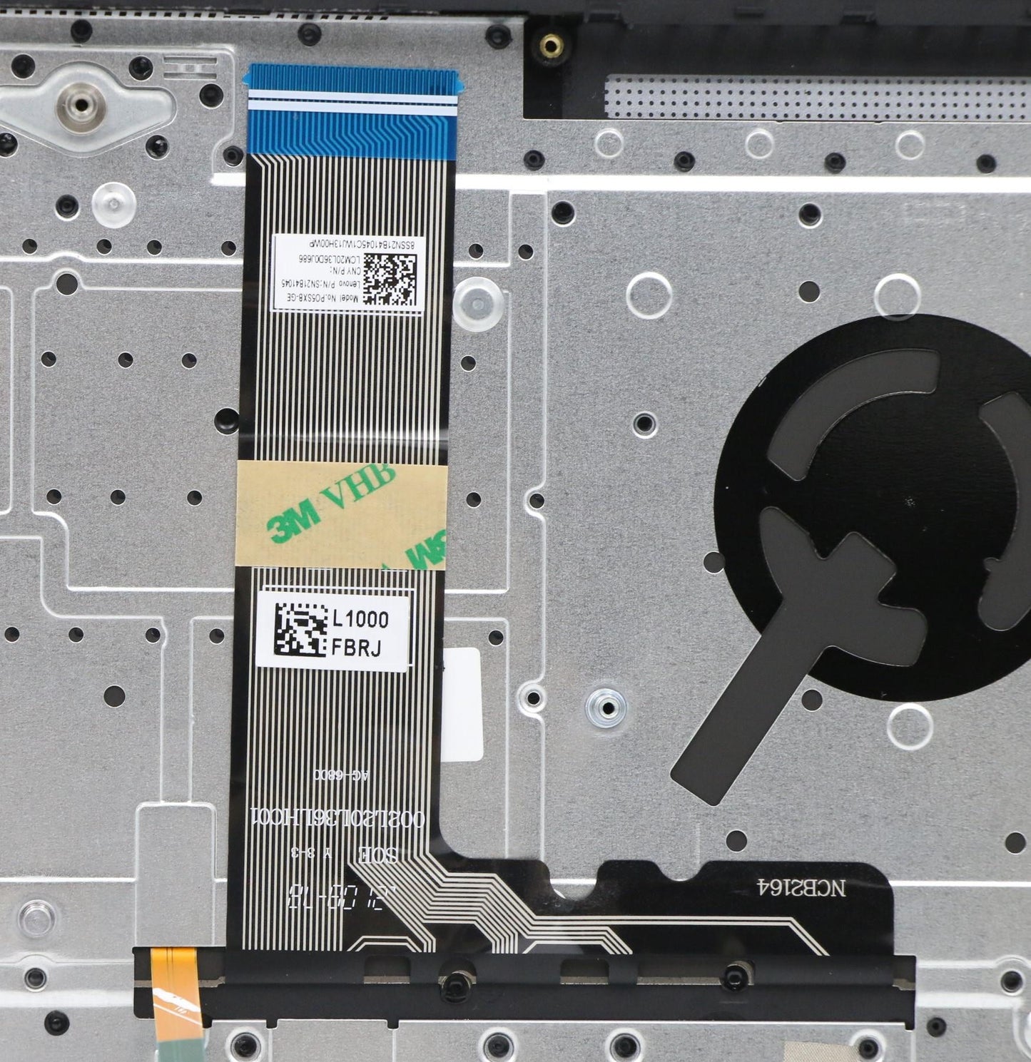Lenovo Cover Upper Case Asm_Ger H82L9 - 5CB1C81094