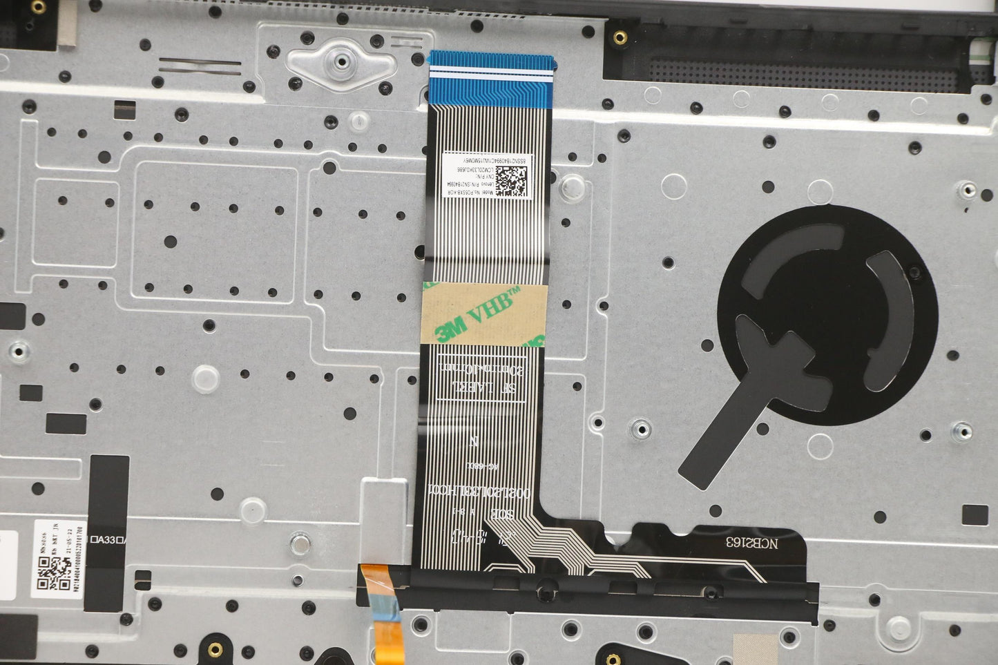 Lenovo Cover Upper Case Asm_Kor H82L9 - 5CB1C87495