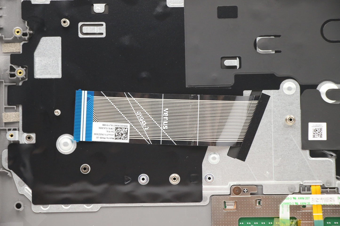 Lenovo Cover Upper Case Asm_Euro Eng - 5CB1C89899