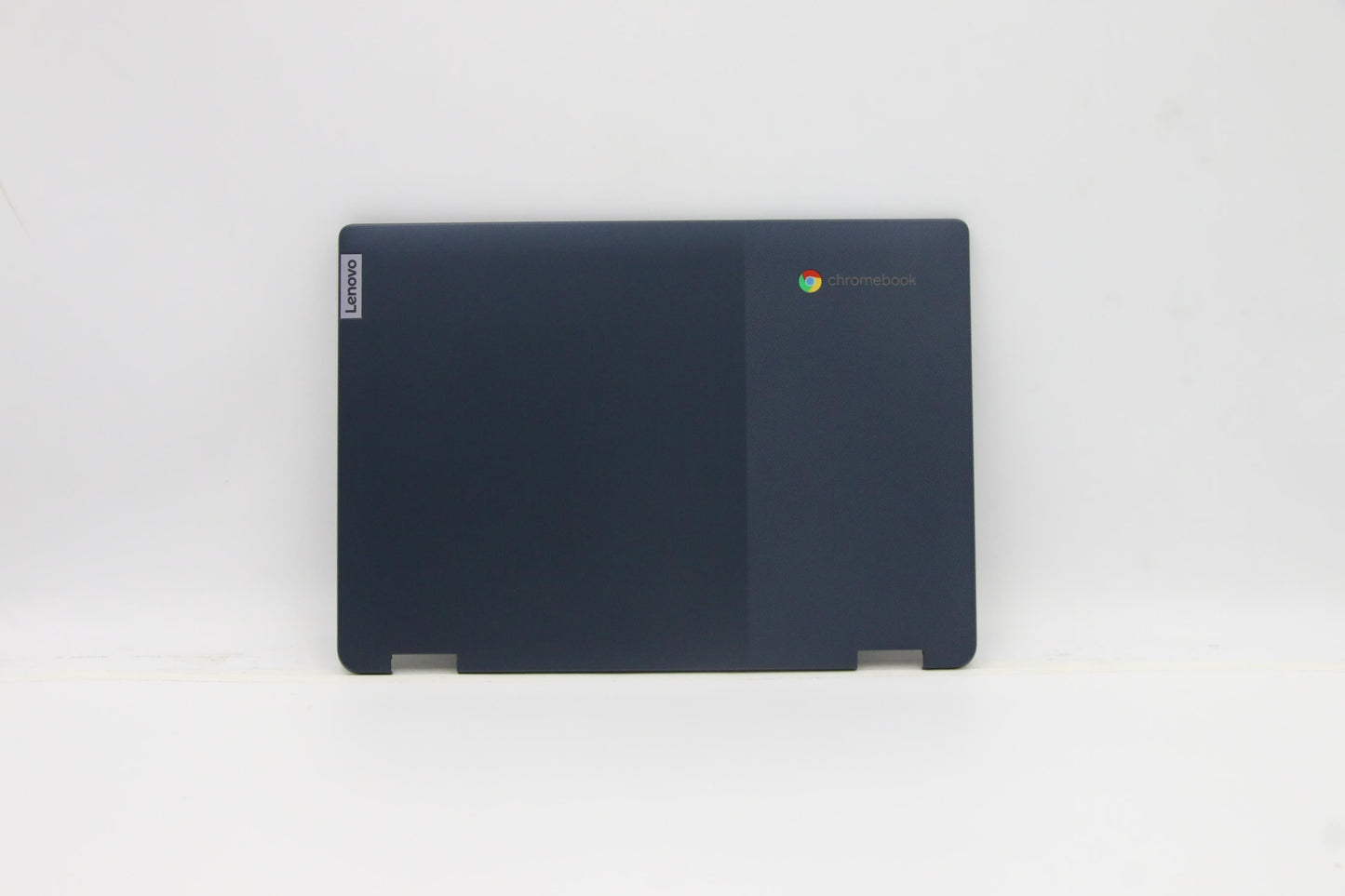 Lenovo Display Casing LCD Cover with Antenna Model 82KM AB - 5CB1C90957