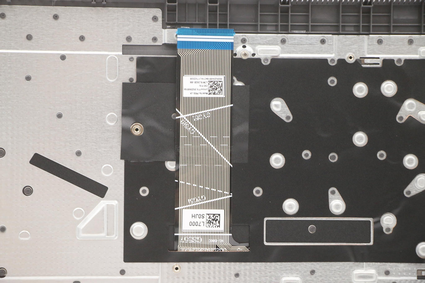 Lenovo Cover Upper Case Asm_Uke L82Nx - 5CB1C92931