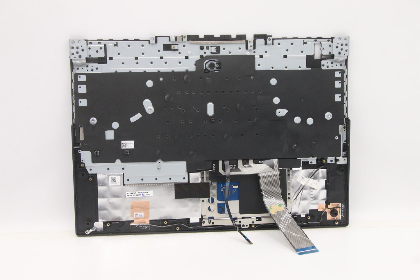 Lenovo Cover Upper Case Asm_Ara L82Jw - 5CB1C93059