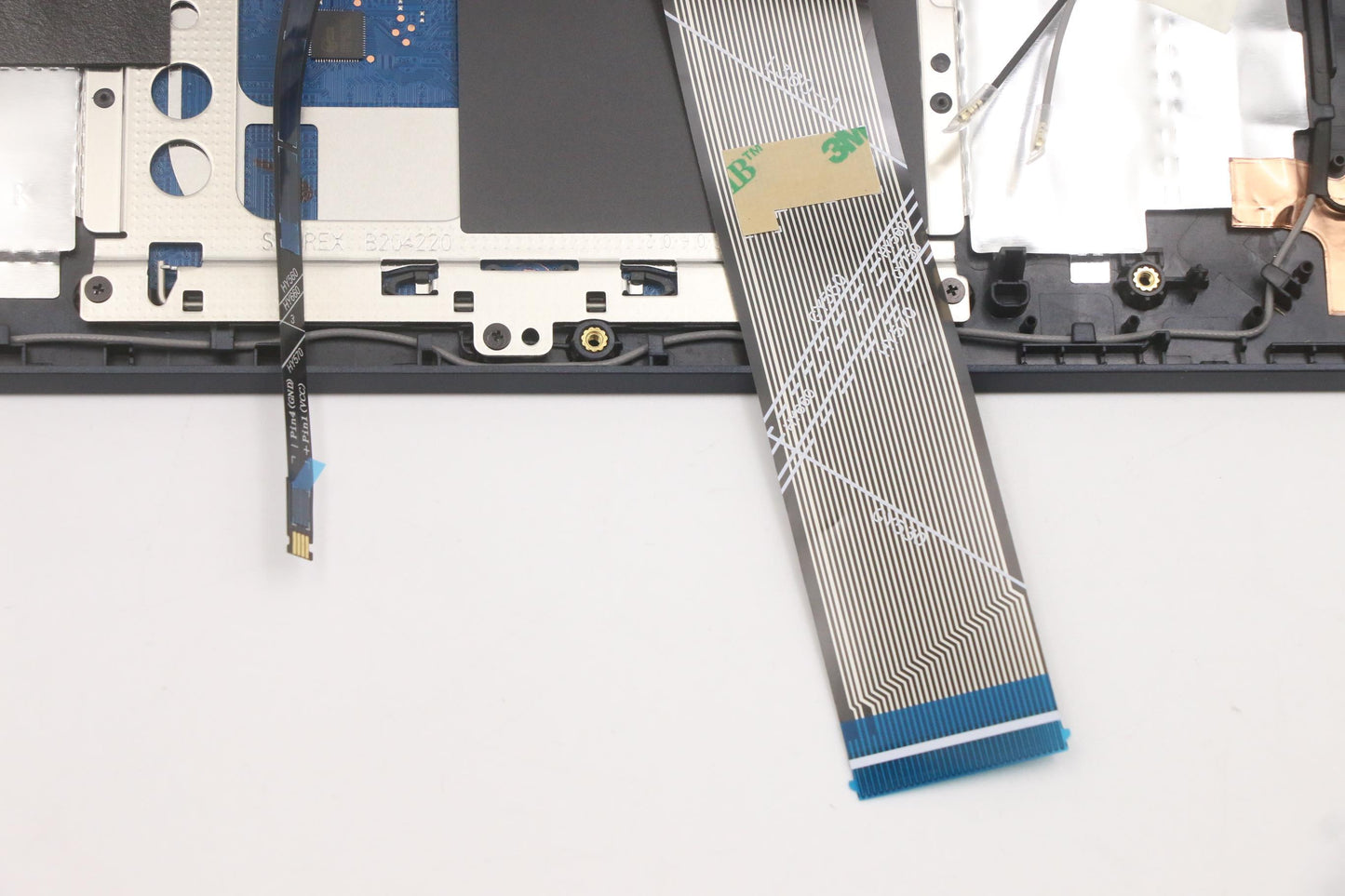 Lenovo Cover Upper Case Asm_Ara L82Jw - 5CB1C93059