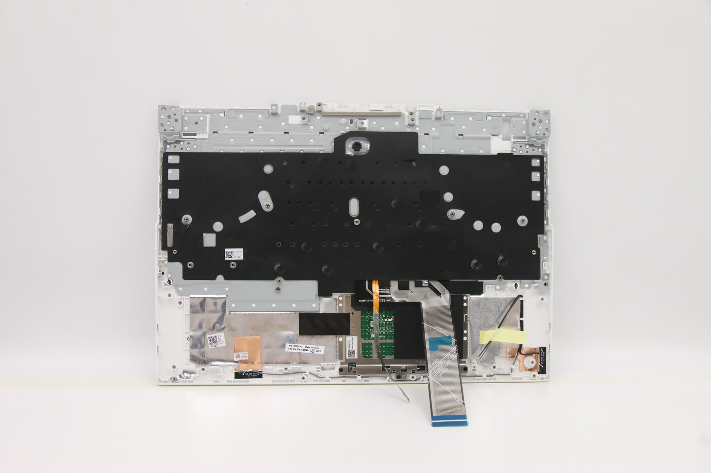 Lenovo Cover Upper Case Asm_Eng L82Jw - 5CB1C93096