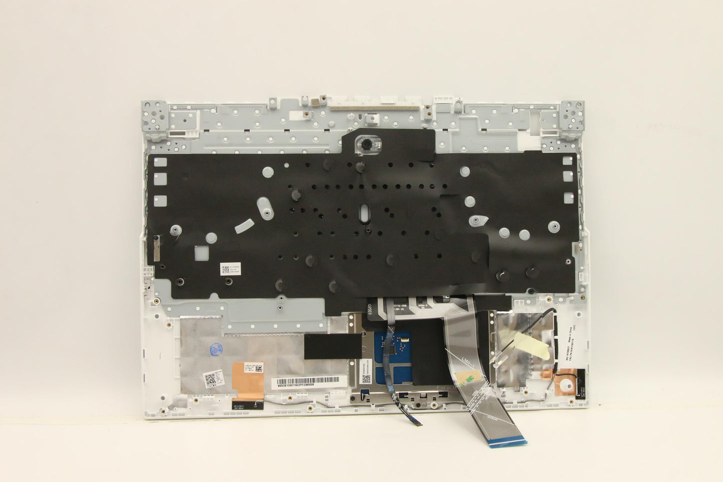 Lenovo Cover Upper Case Asm_Thai L82J - 5CB1C93119