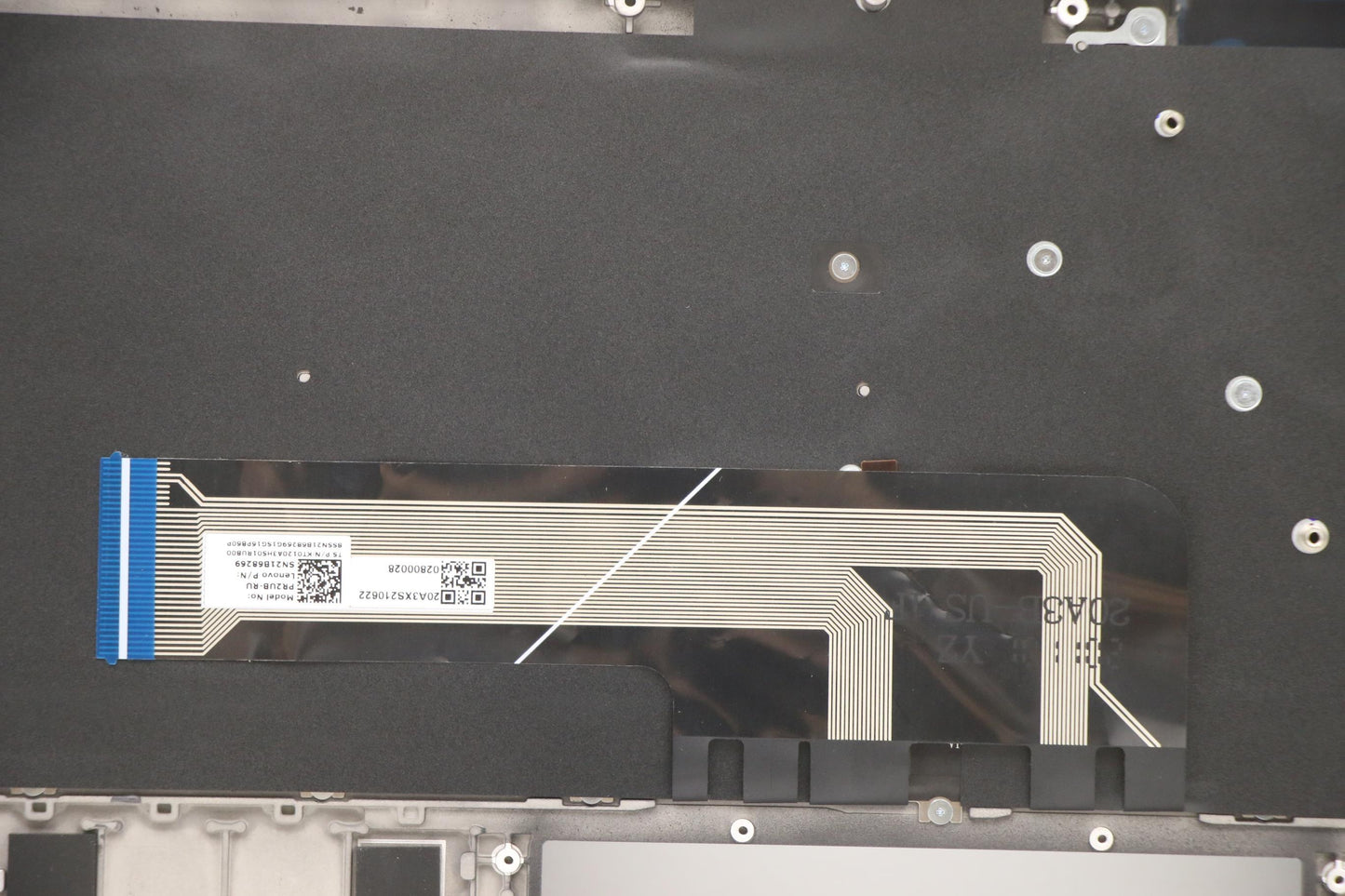 Lenovo Cover Upper Case Asm_Rus_H20Wh - 5CB1C93613