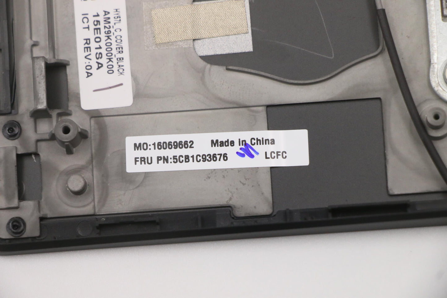 Lenovo Cover Upper Case Asm_Eng L82K8 - 5CB1C93676