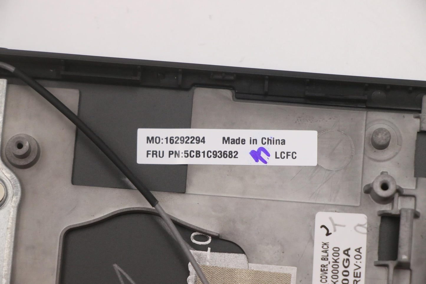 Lenovo Cover Upper Case Asm_Ger L82K8 - 5CB1C93682