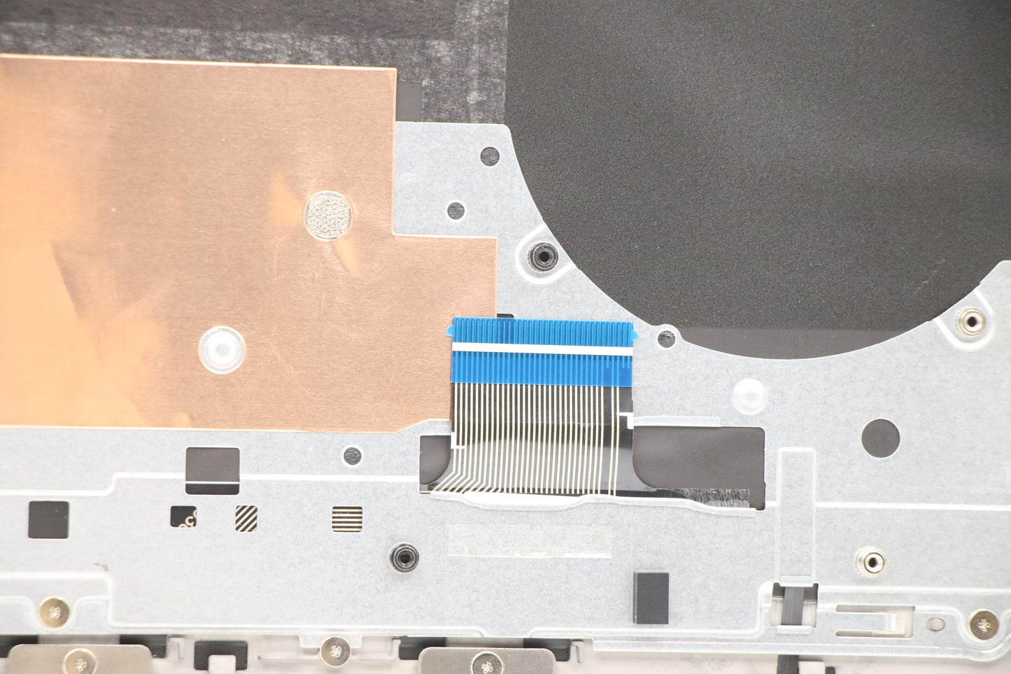 Lenovo Cover Upper Case Asm_Nordic L8 - 5CB1C93691