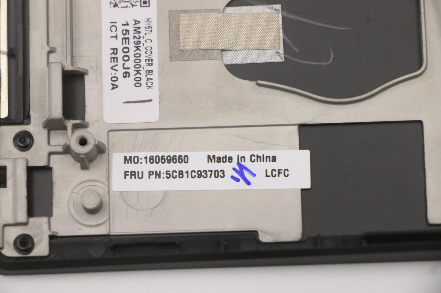 Lenovo Cover Upper Case Asm_Ara L82K8 - 5CB1C93703