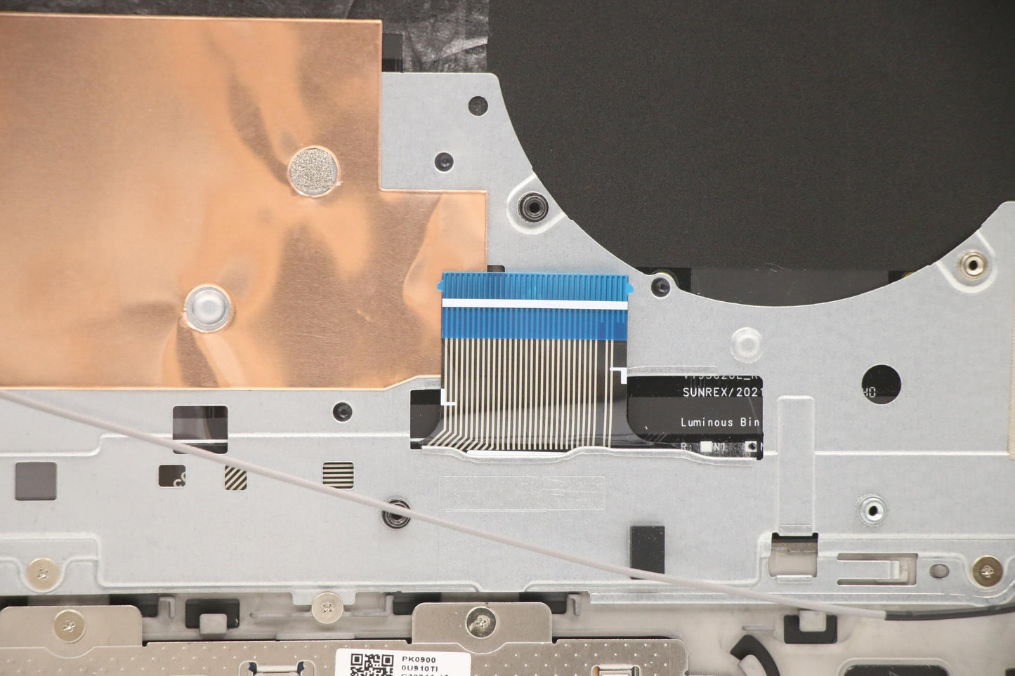 Lenovo Cover Upper Case Asm_Uke L82K8 - 5CB1C93726